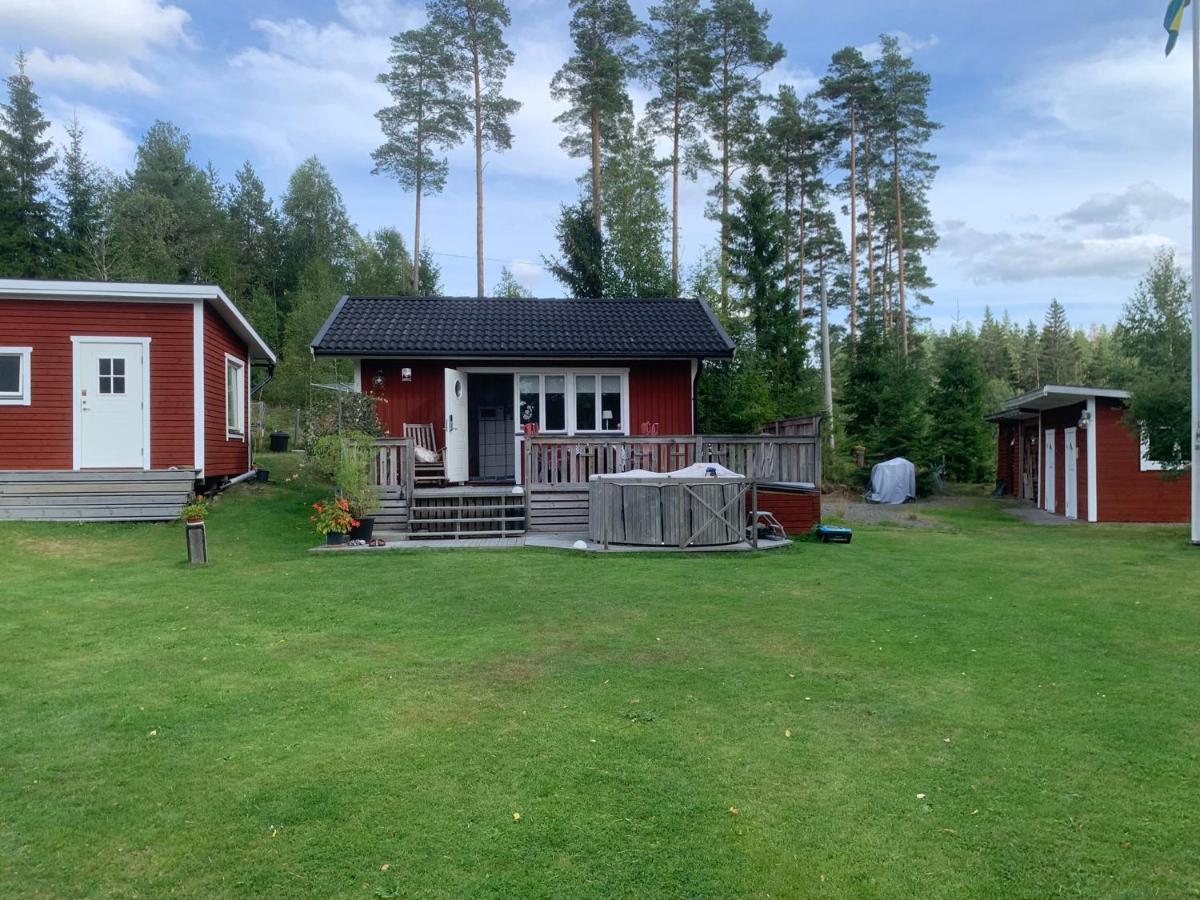 Вилла Egen Gaststuga Med Sjoutsikt Mansarp Экстерьер фото